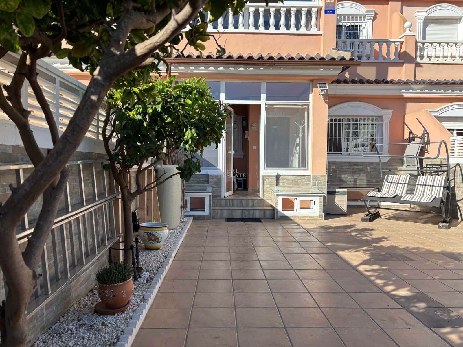 3 bedroom Townhouse for sale in Elche / Elx with pool garage - € 340,000 (Ref: 9428216)