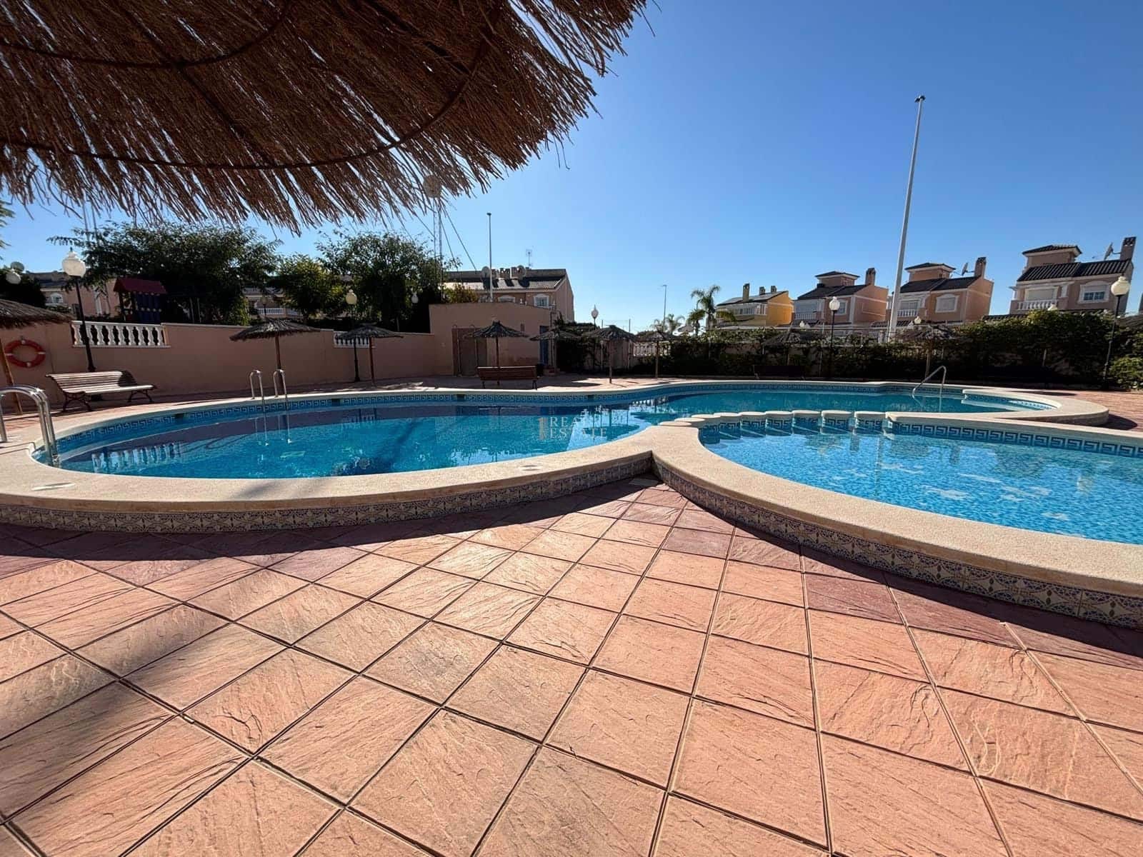3 bedroom Townhouse for sale in Elche / Elx with pool garage - € 340,000 (Ref: 9428216)