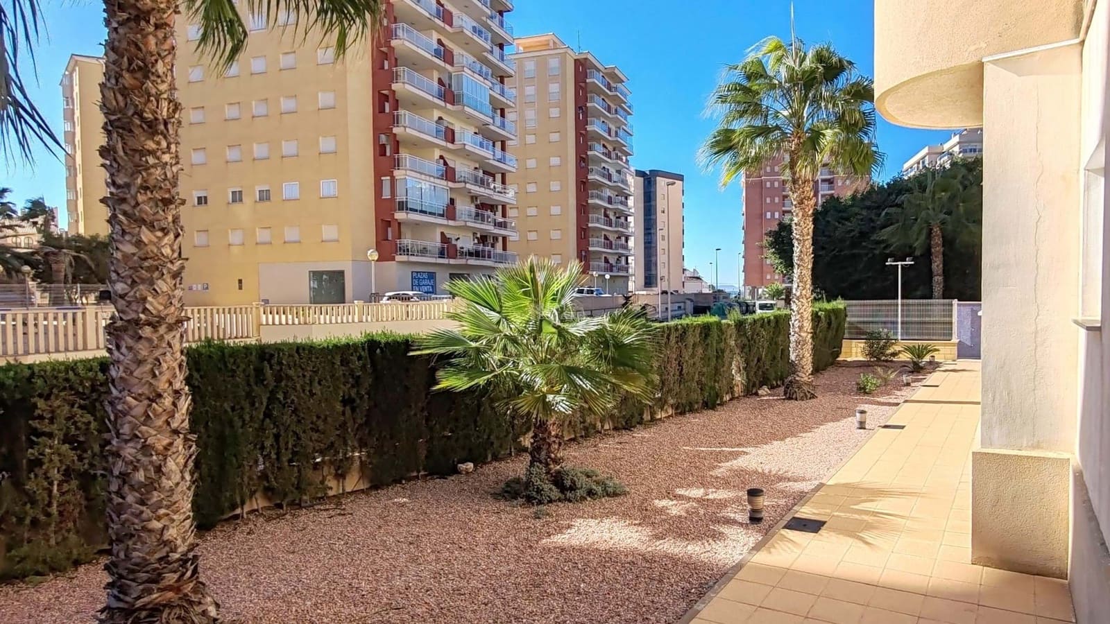 1 chambre Appartement à vendre à La Manga del Mar Menor avec piscine garage - 110 000 € (Ref: 9428742)