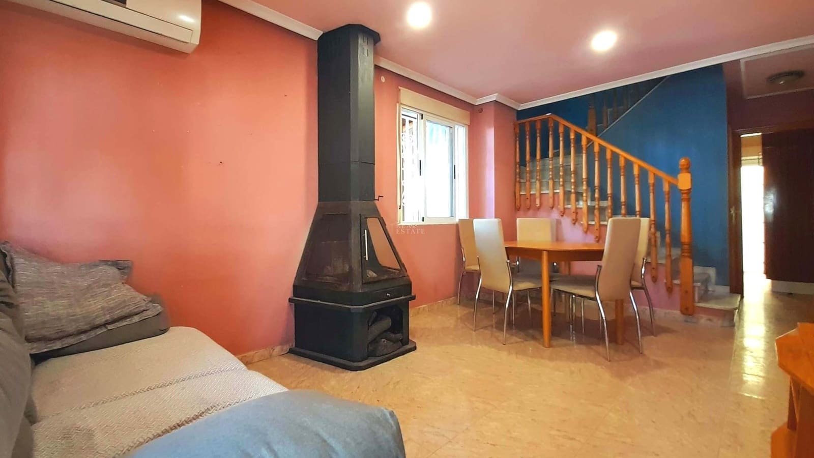 4 chambre Bungalow à vendre à Santa Pola - 247 000 € (Ref: 9428743)