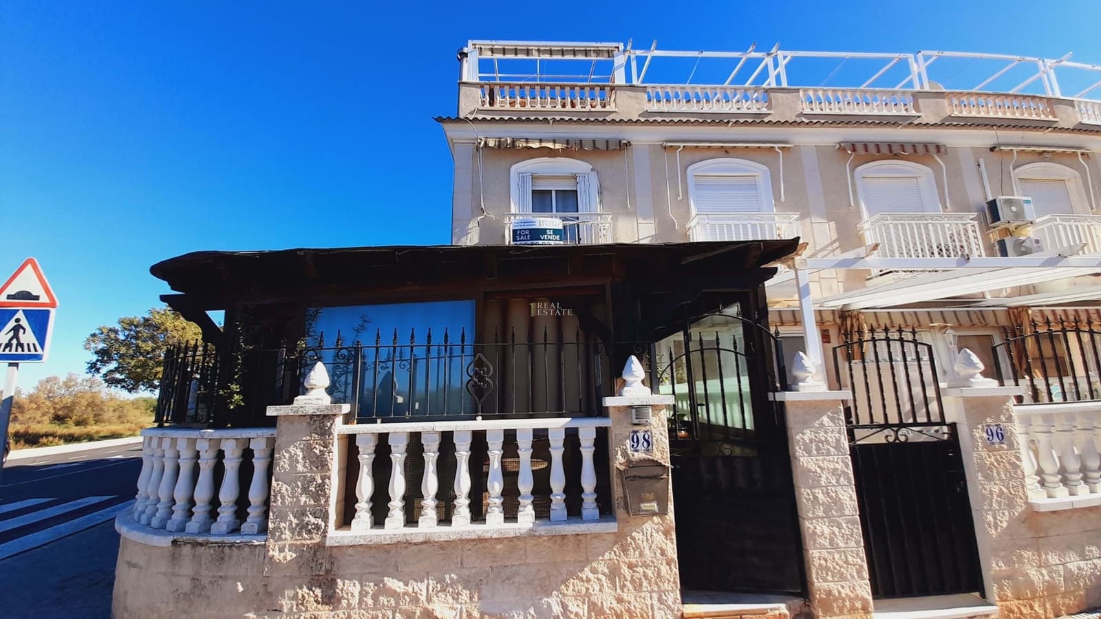 4 chambre Bungalow à vendre à Santa Pola - 247 000 € (Ref: 9428743)
