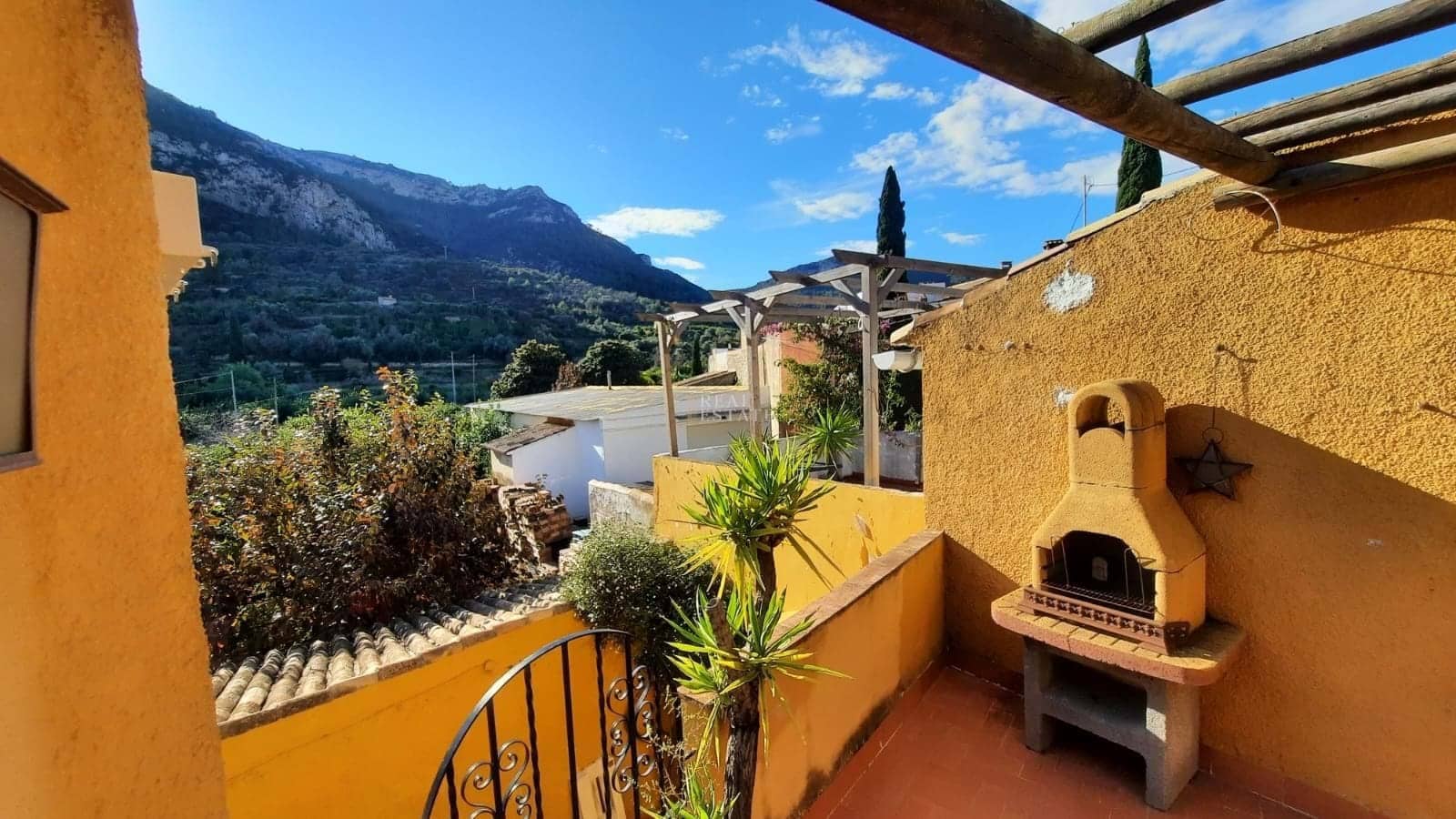 3 bedroom Townhouse for sale in Alcalali / Alcanali - € 199,950 (Ref: 9429580)