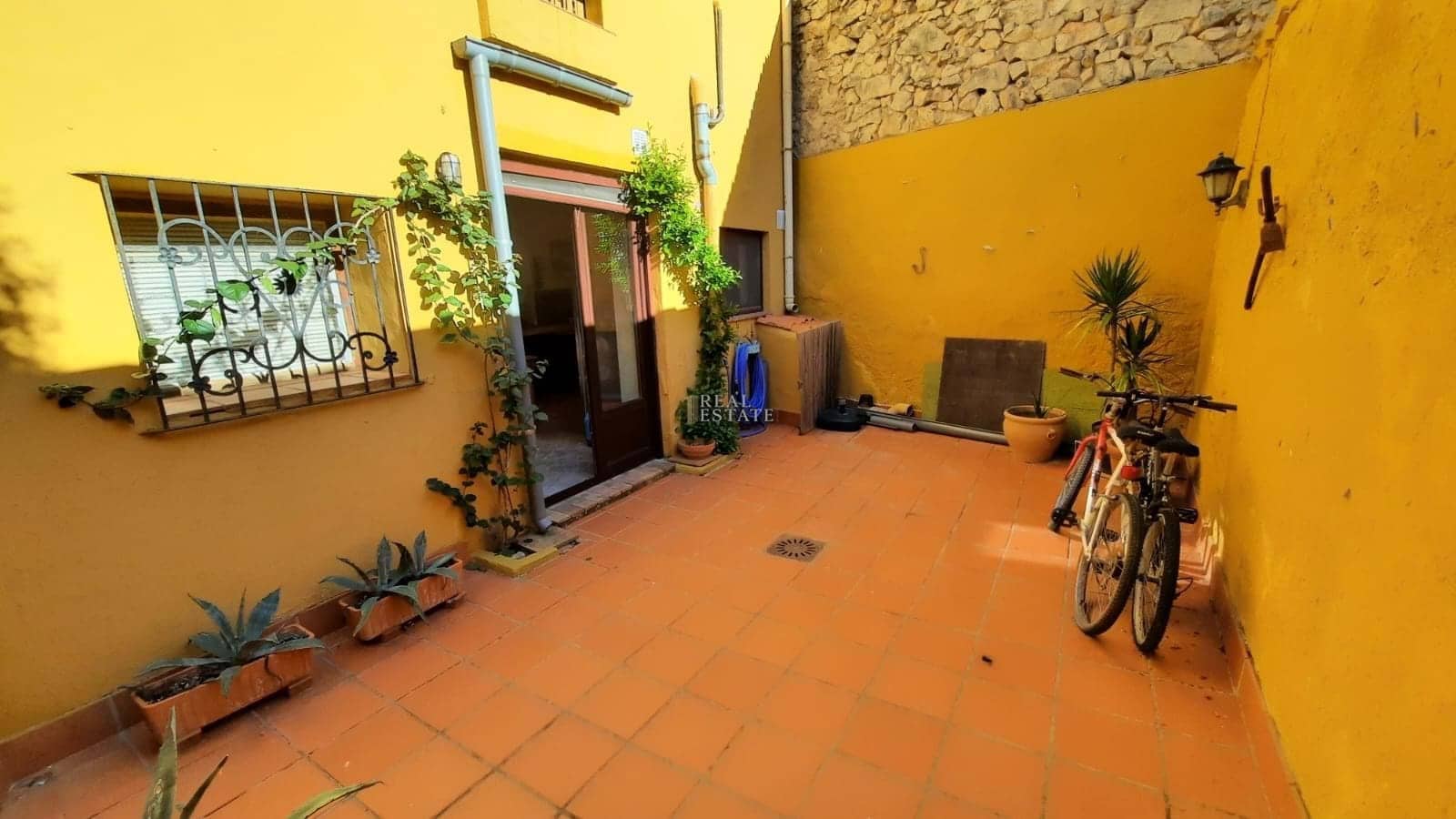 3 bedroom Townhouse for sale in Alcalali / Alcanali - € 199,950 (Ref: 9429580)