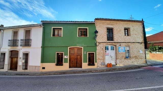 3 bedroom Townhouse for sale in Alcalalí / Alcanalí - € 199,950 (Ref: 9429580)