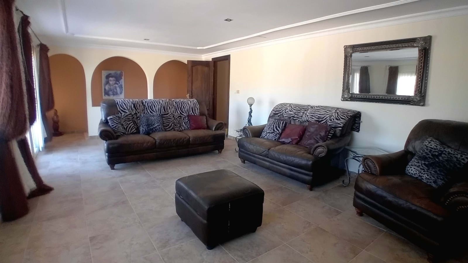 8 chambre Villa/Maison à vendre à Crevillente / Crevillent avec piscine garage - 595 000 € (Ref: 9435124)