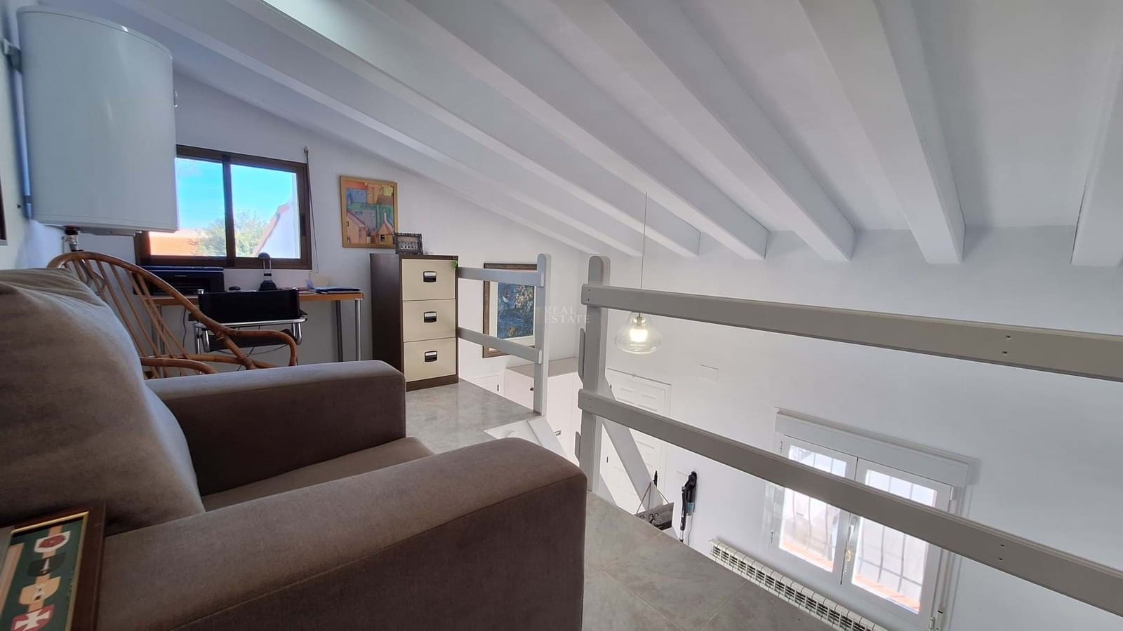 4 sypialnia Willa na sprzedaż w Orba z basenem garażem - 499 950 € (Ref: 9443783)