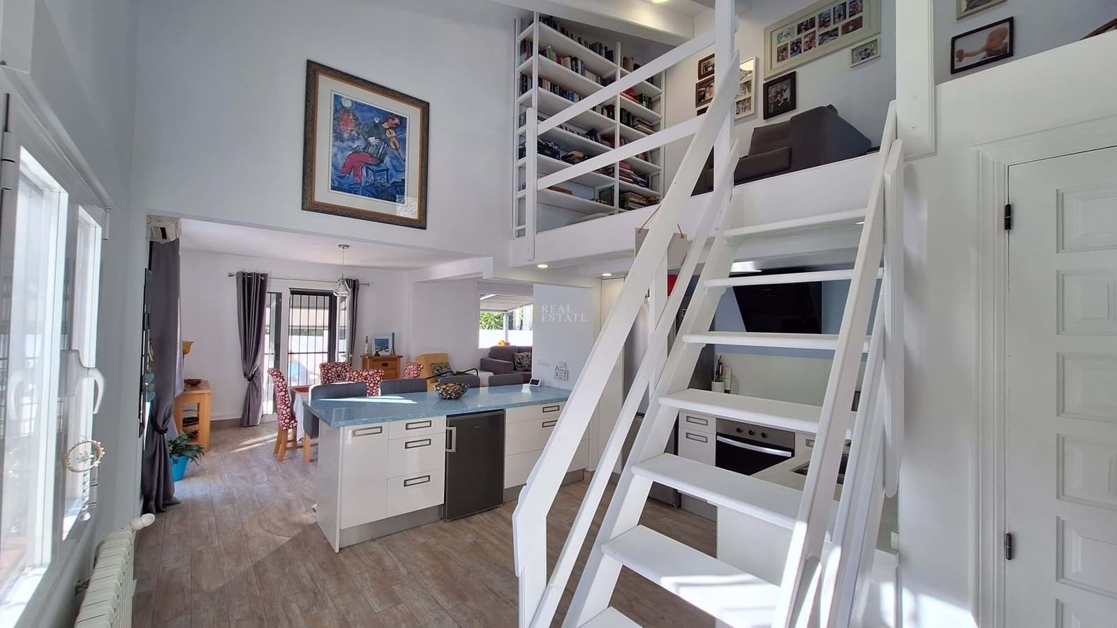 4 sypialnia Willa na sprzedaż w Orba z basenem garażem - 499 950 € (Ref: 9443783)