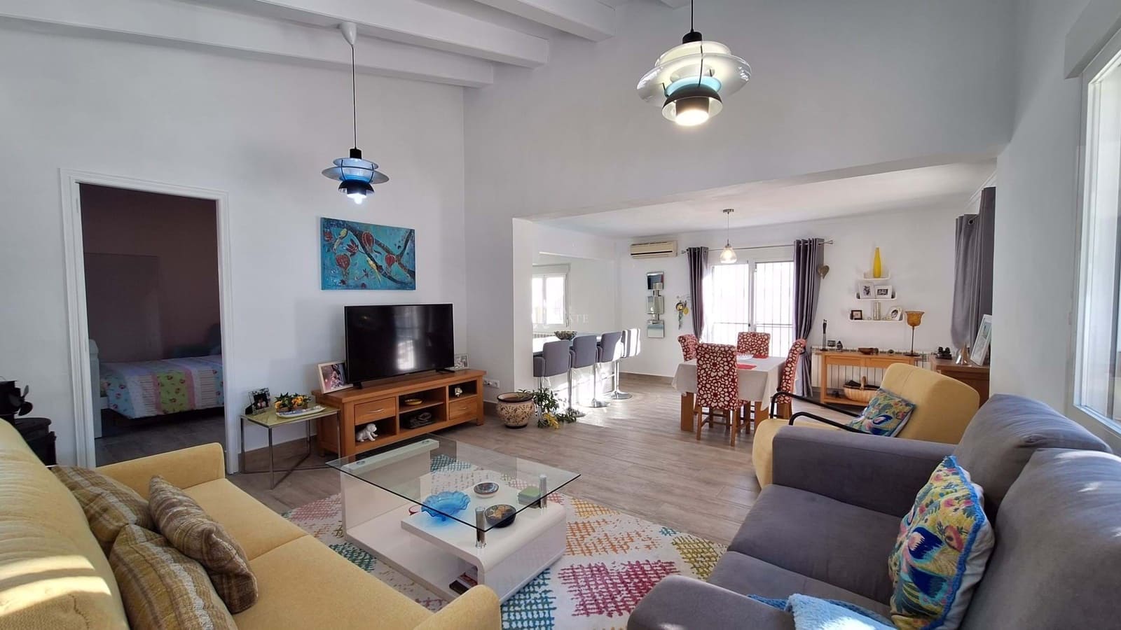 4 sypialnia Willa na sprzedaż w Orba z basenem garażem - 499 950 € (Ref: 9443783)