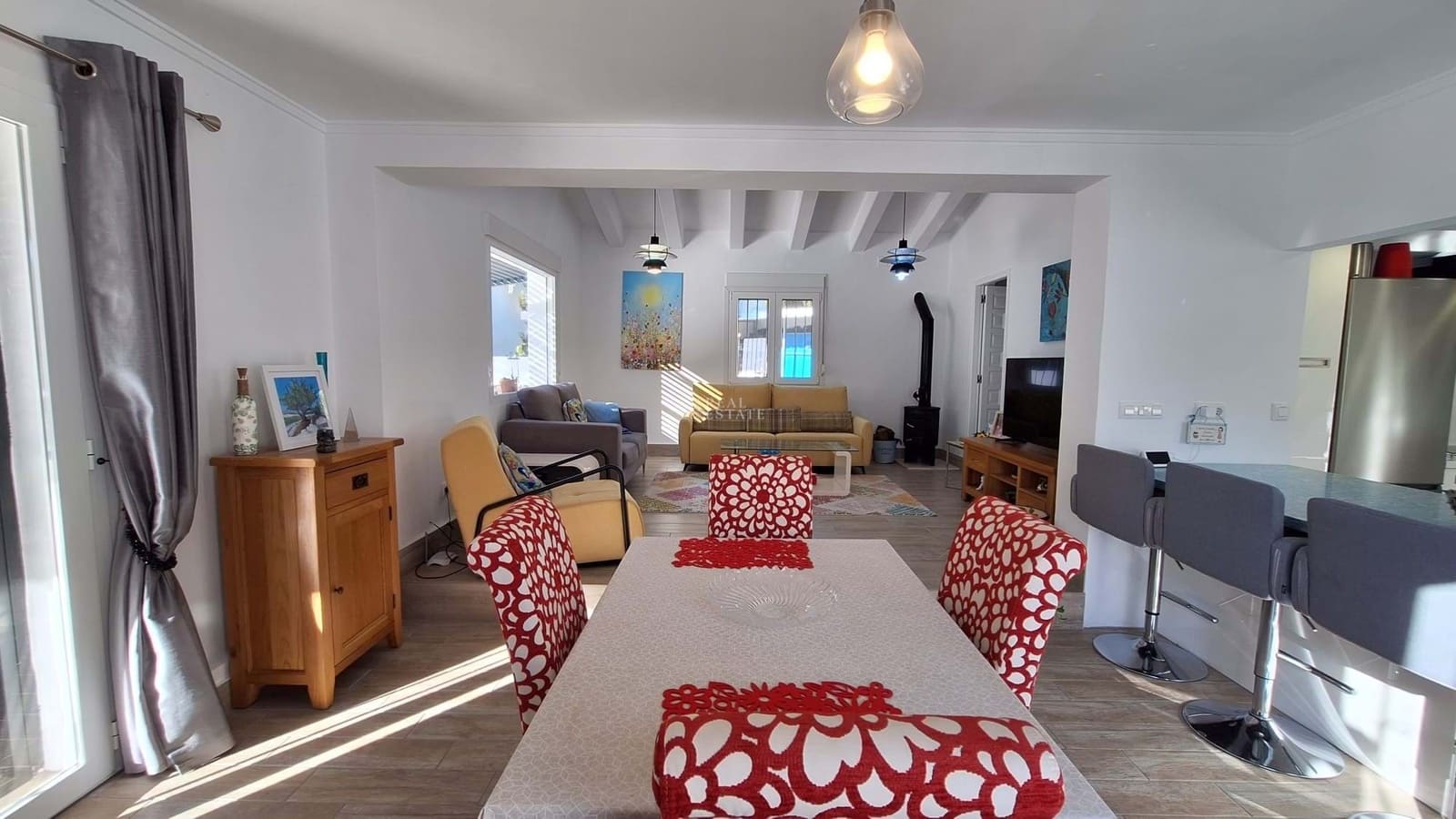 4 sypialnia Willa na sprzedaż w Orba z basenem garażem - 499 950 € (Ref: 9443783)