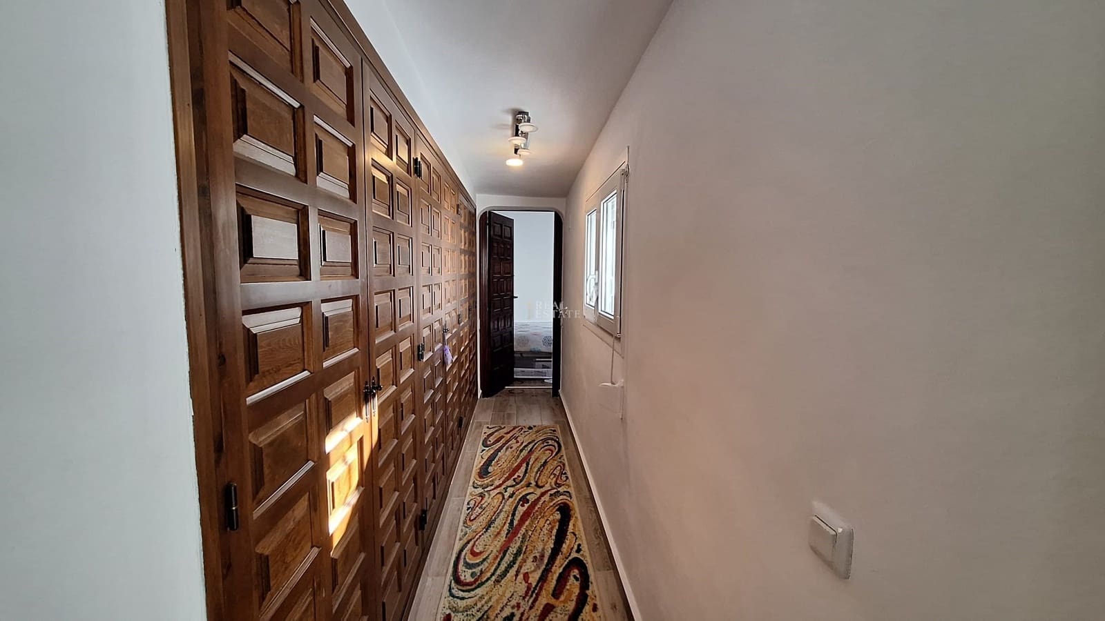 4 sypialnia Willa na sprzedaż w Orba z basenem garażem - 499 950 € (Ref: 9443783)