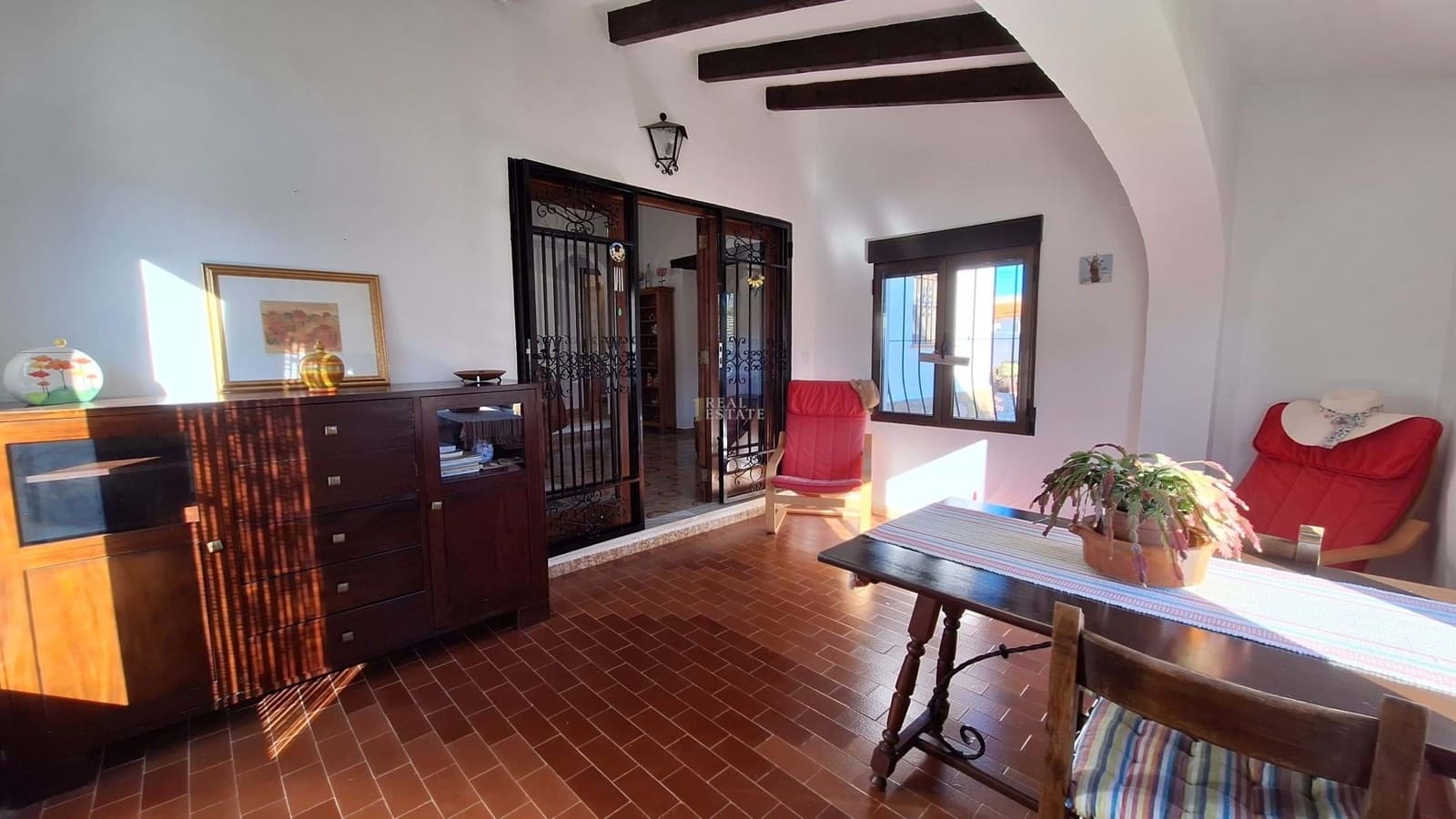 4 sypialnia Willa na sprzedaż w Orba z basenem garażem - 499 950 € (Ref: 9443783)