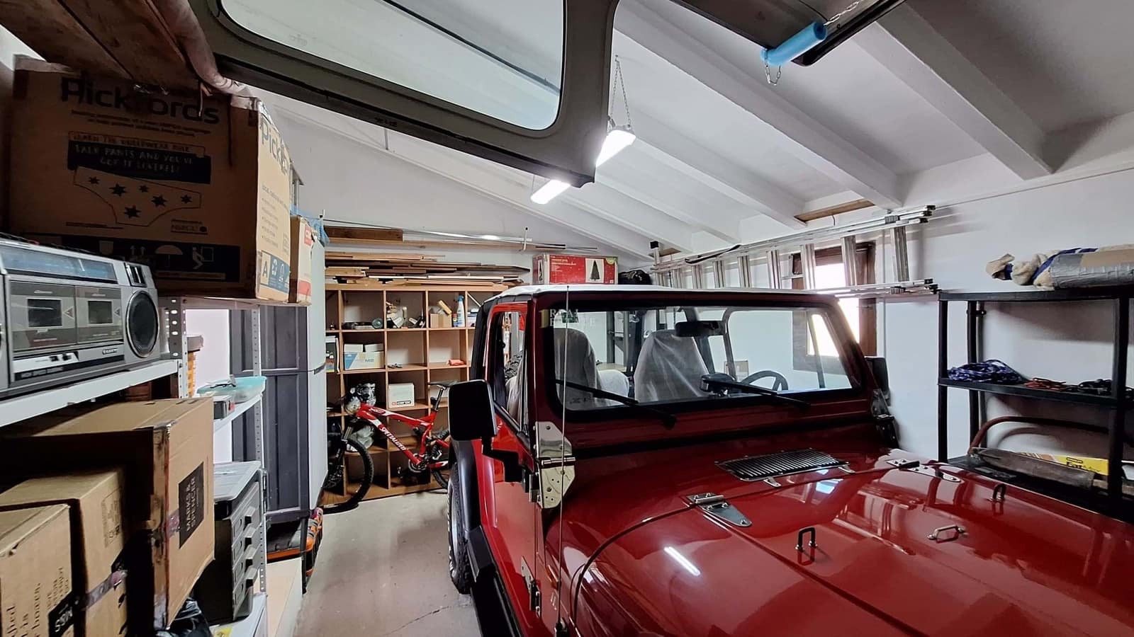 4 sypialnia Willa na sprzedaż w Orba z basenem garażem - 499 950 € (Ref: 9443783)