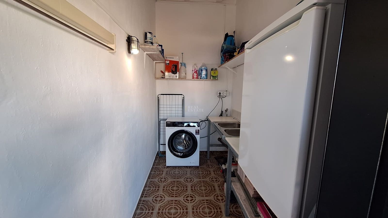 4 sypialnia Willa na sprzedaż w Orba z basenem garażem - 499 950 € (Ref: 9443783)