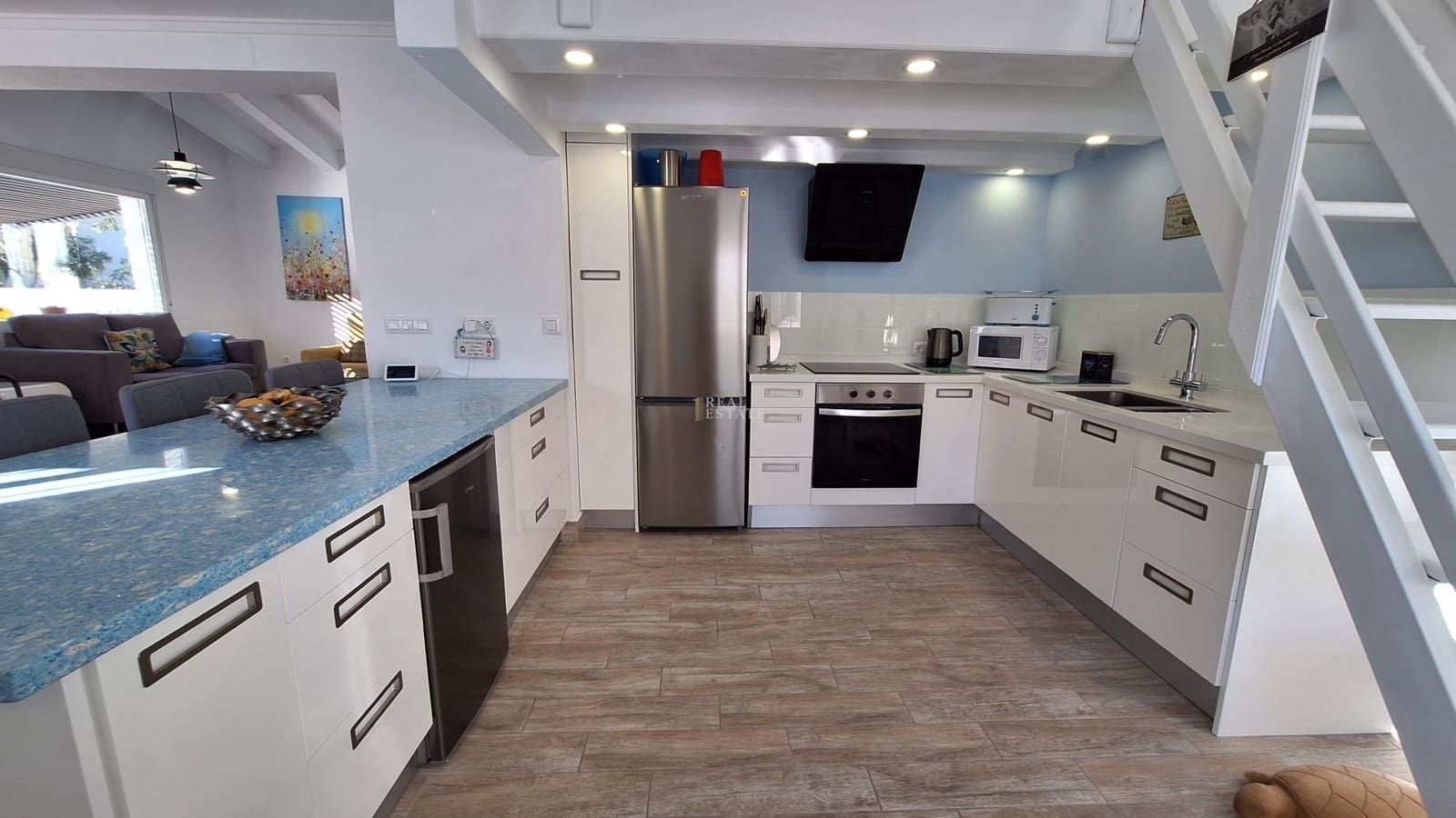 4 sypialnia Willa na sprzedaż w Orba z basenem garażem - 499 950 € (Ref: 9443783)