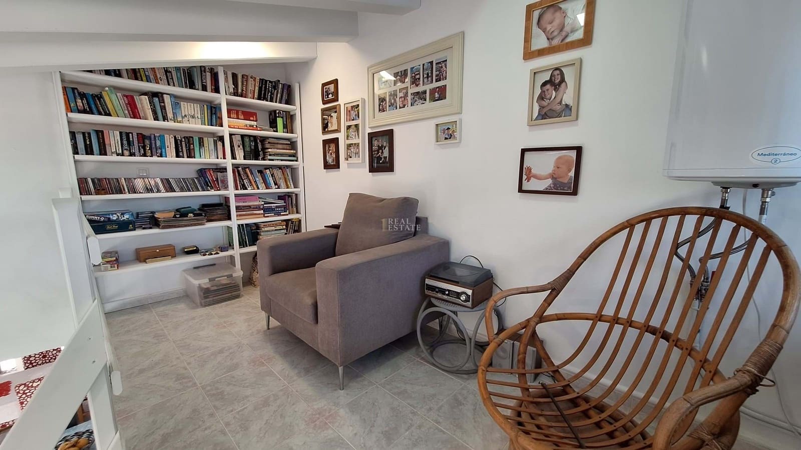 4 sypialnia Willa na sprzedaż w Orba z basenem garażem - 499 950 € (Ref: 9443783)