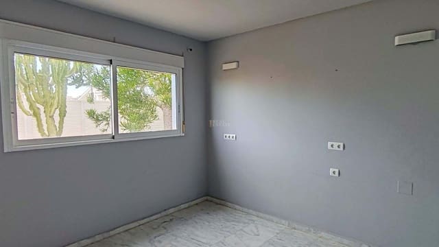 5 soverom Villa til salgs i La Manga del Mar Menor med svømmebasseng garasje - € 675 000 (Ref: 9446935)