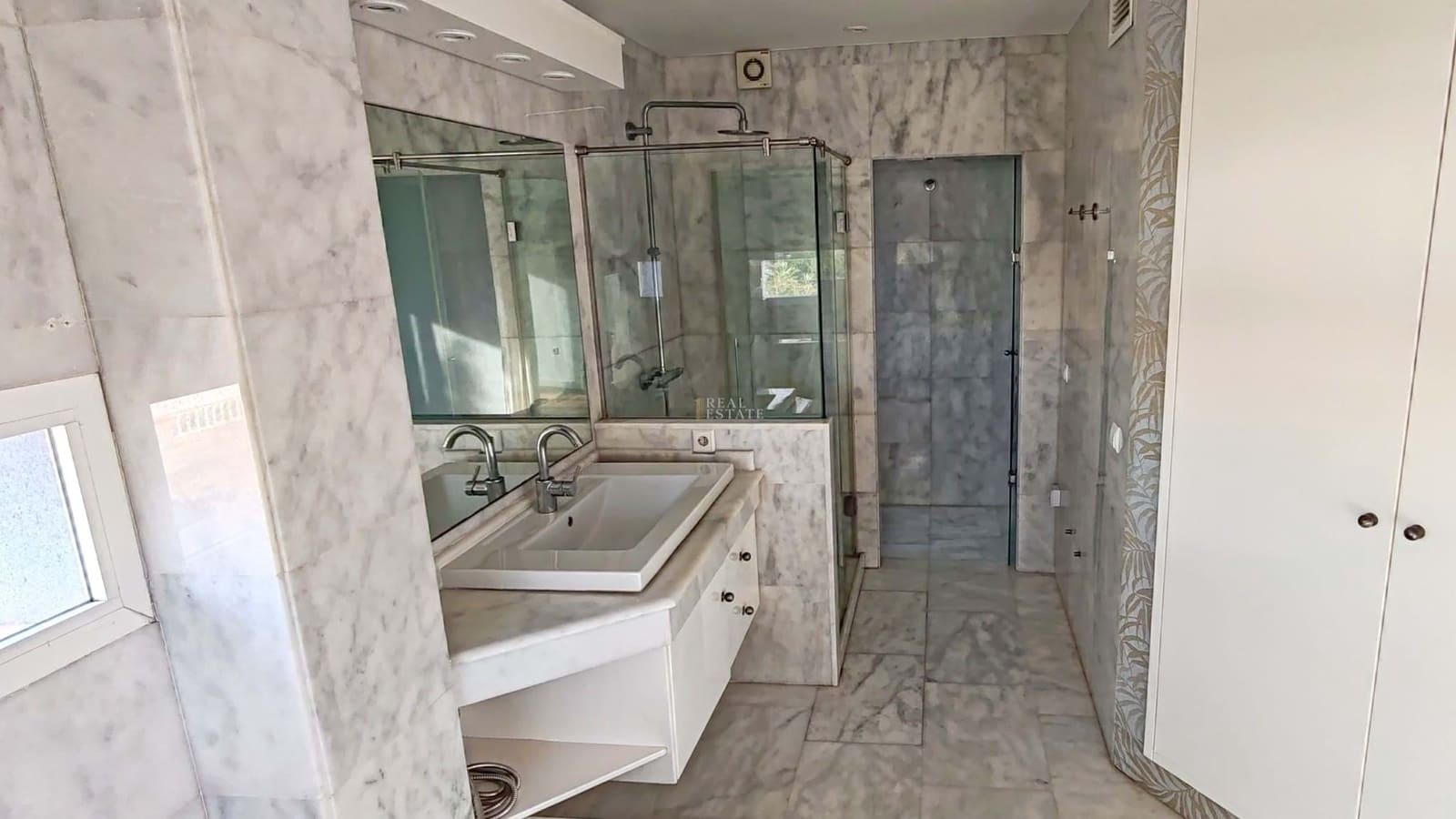 5 soverom Villa til salgs i La Manga del Mar Menor med svømmebasseng garasje - € 675 000 (Ref: 9446935)