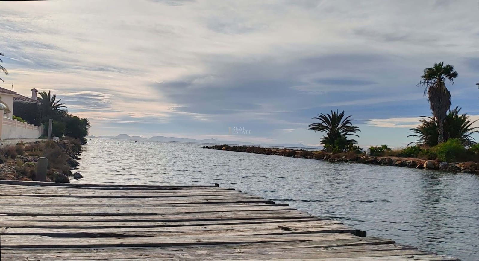 5 soverom Villa til salgs i La Manga del Mar Menor med svømmebasseng garasje - € 675 000 (Ref: 9446935)