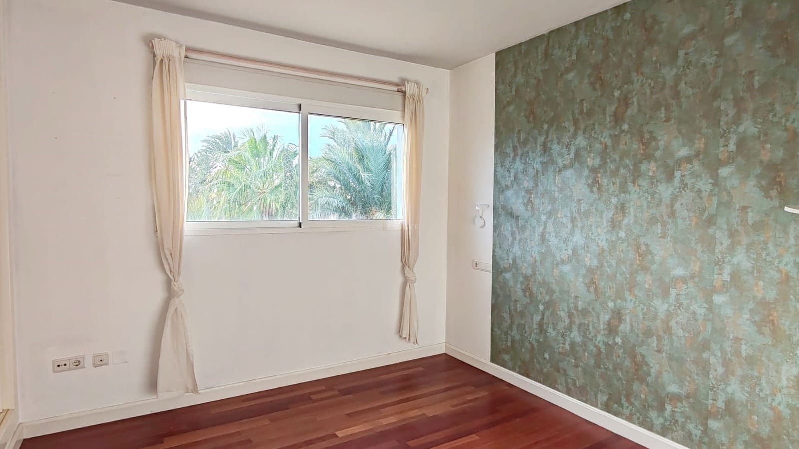 5 soverom Villa til salgs i La Manga del Mar Menor med svømmebasseng garasje - € 675 000 (Ref: 9446935)