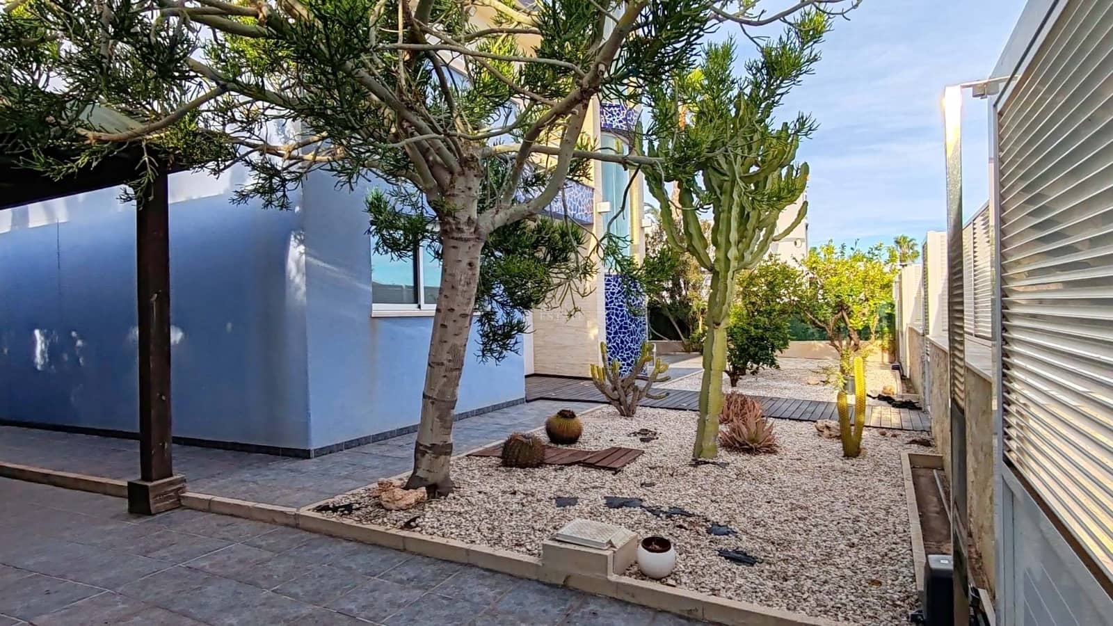 5 soverom Villa til salgs i La Manga del Mar Menor med svømmebasseng garasje - € 675 000 (Ref: 9446935)
