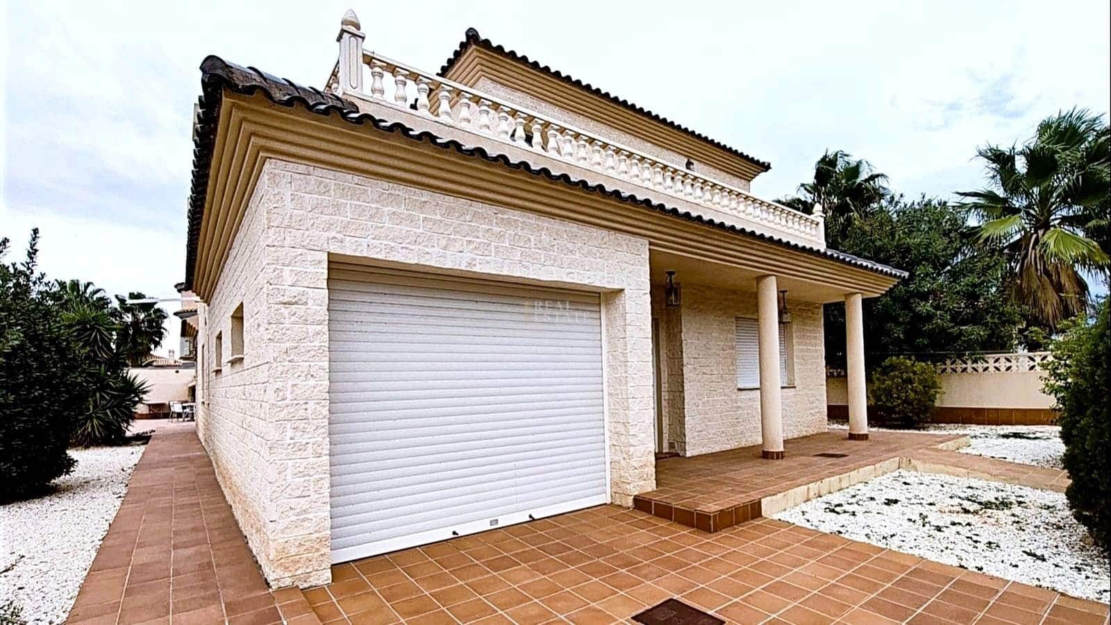 5 soverom Villa til salgs i La Manga del Mar Menor med svømmebasseng garasje - € 550 000 (Ref: 9447230)