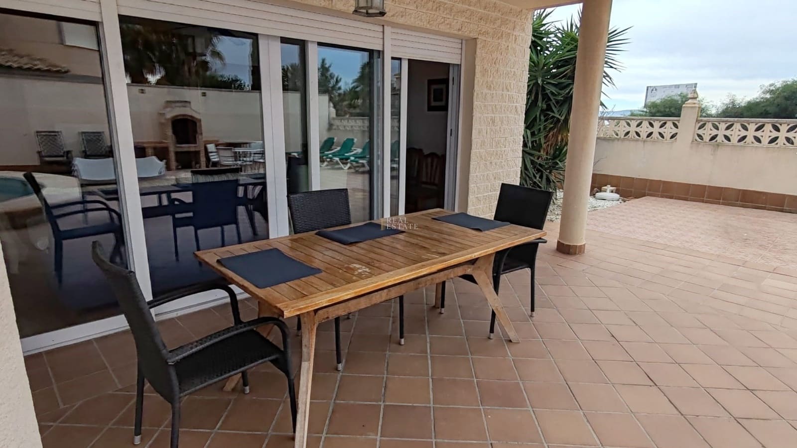 5 soverom Villa til salgs i La Manga del Mar Menor med svømmebasseng garasje - € 550 000 (Ref: 9447230)