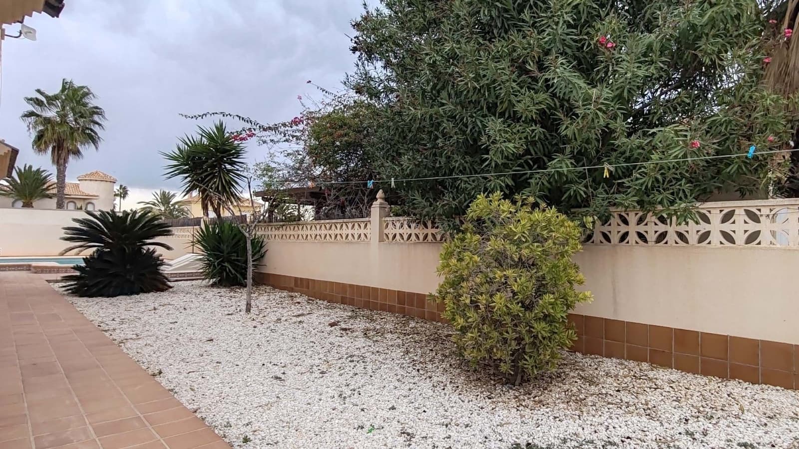 5 soverom Villa til salgs i La Manga del Mar Menor med svømmebasseng garasje - € 550 000 (Ref: 9447230)