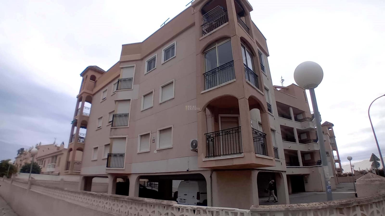 2 quarto Apartamento para venda em Santa Pola com piscina garagem - 195 000 € (Ref: 9449435)