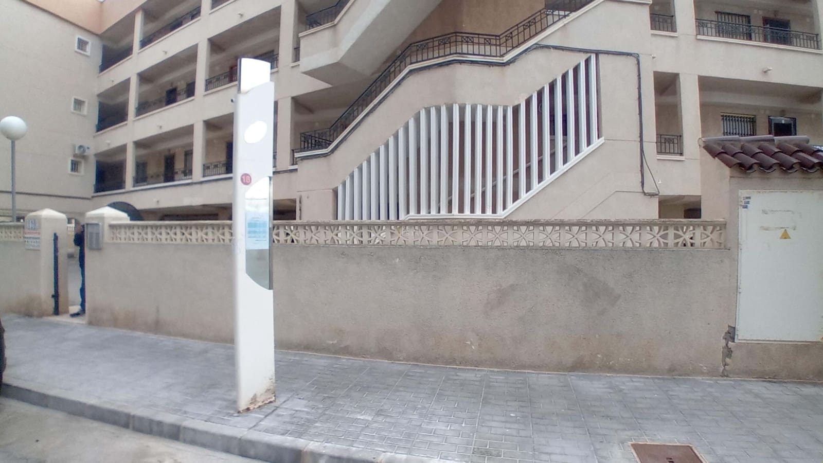 2 quarto Apartamento para venda em Santa Pola com piscina garagem - 195 000 € (Ref: 9449435)