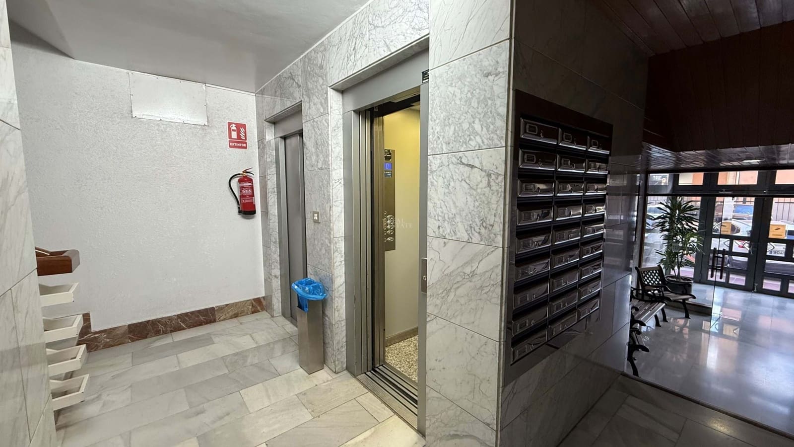 4 soveværelse Lejlighed til salg i Murcia by - € 360.000 (Ref: 9450031)