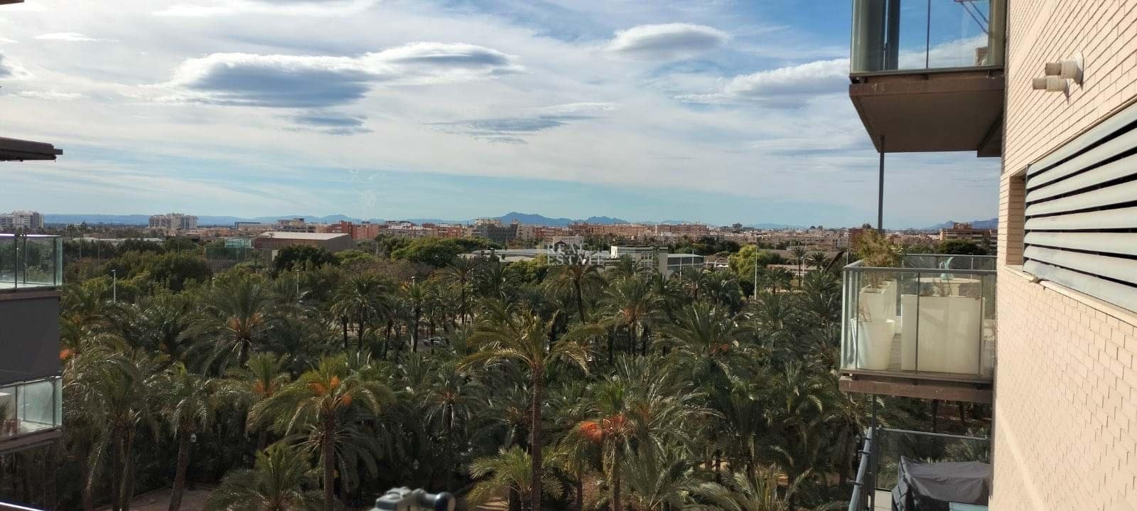 2 bedroom Apartment for sale in Elche / Elx with pool garage - € 295,000 (Ref: 9450033)