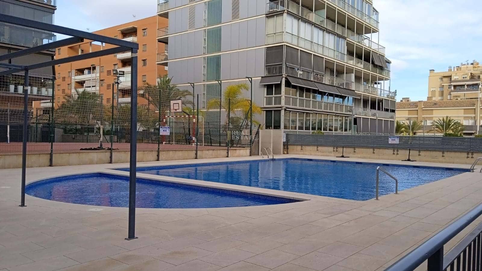 2 bedroom Apartment for sale in Elche / Elx with pool garage - € 295,000 (Ref: 9450033)