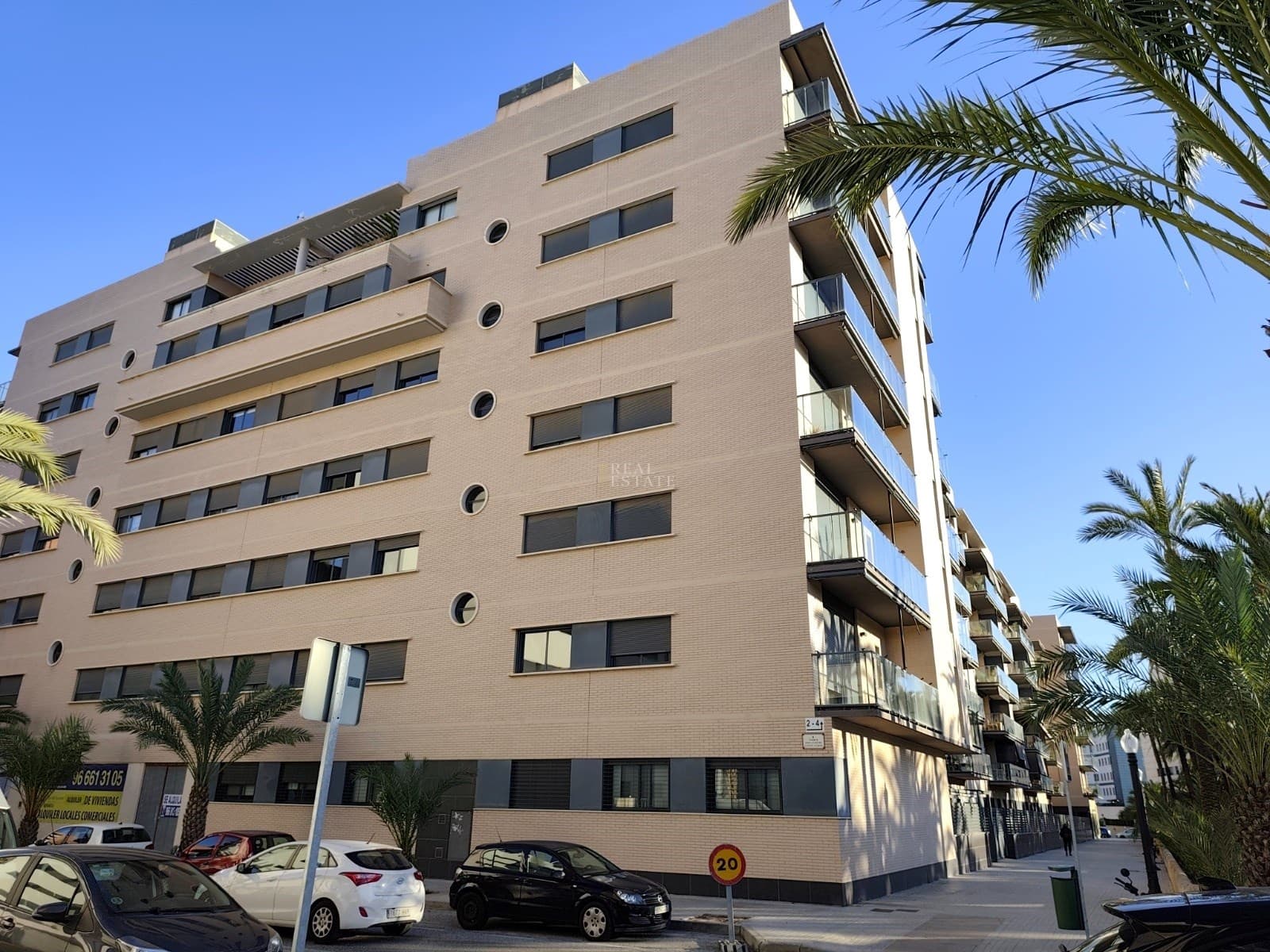 2 bedroom Apartment for sale in Elche / Elx with pool garage - € 295,000 (Ref: 9450033)