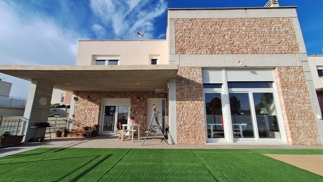 4 Zimmer Villa zu verkaufen in La Alcayna, Molina de Segura mit Pool Garage - 509.000 € (Ref: 9451177)