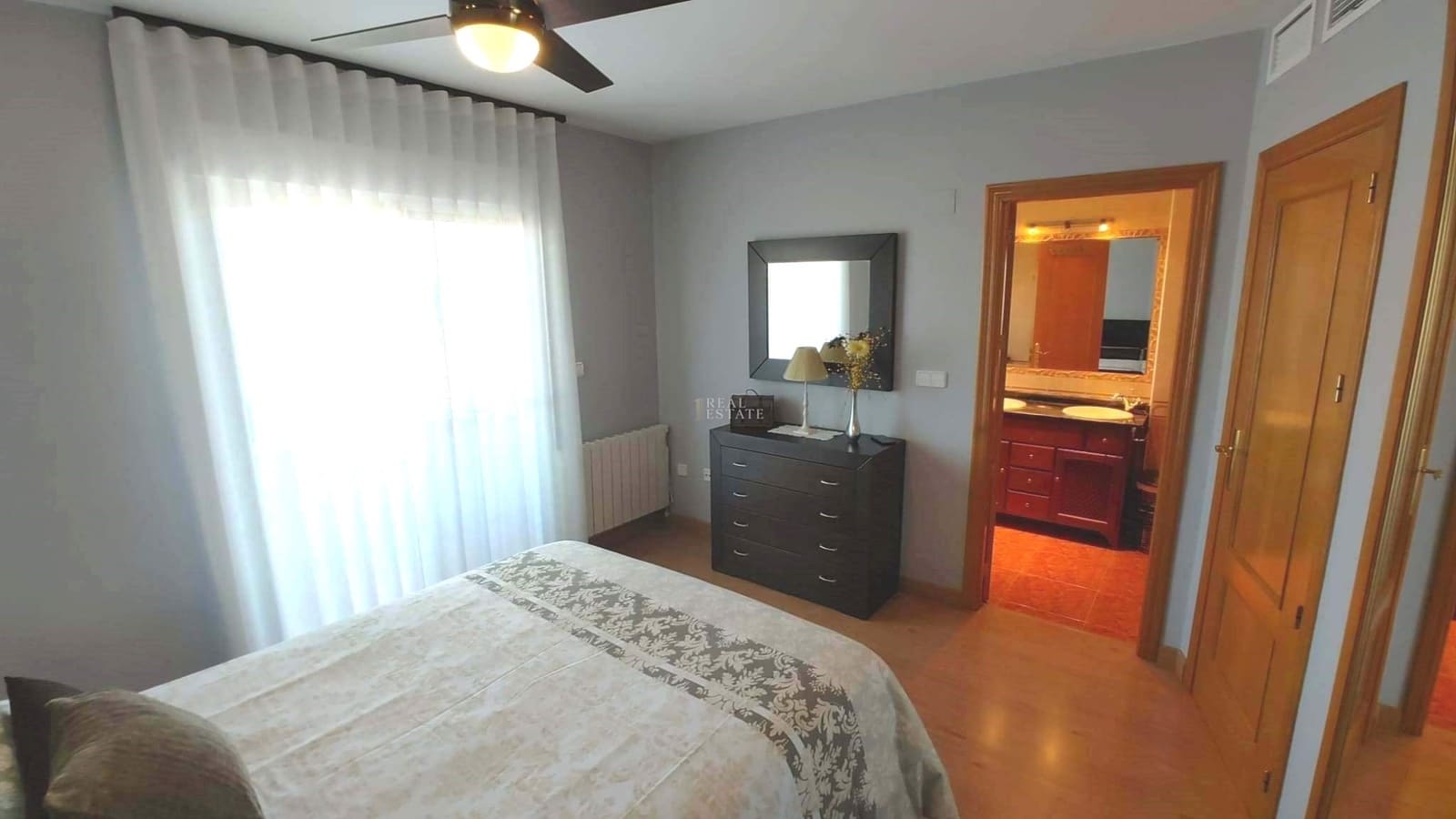 Apartamento de 4 habitaciones en Murcia ciudad en venta con garaje - 300.000 € (Ref: 9454757)