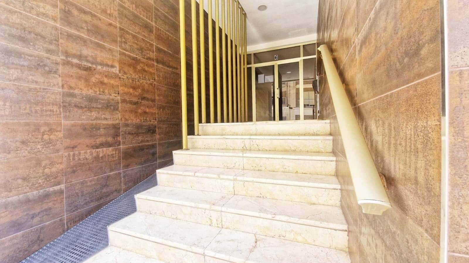 1 bedroom Apartment for sale in Santa Pola - € 165,000 (Ref: 9460762)