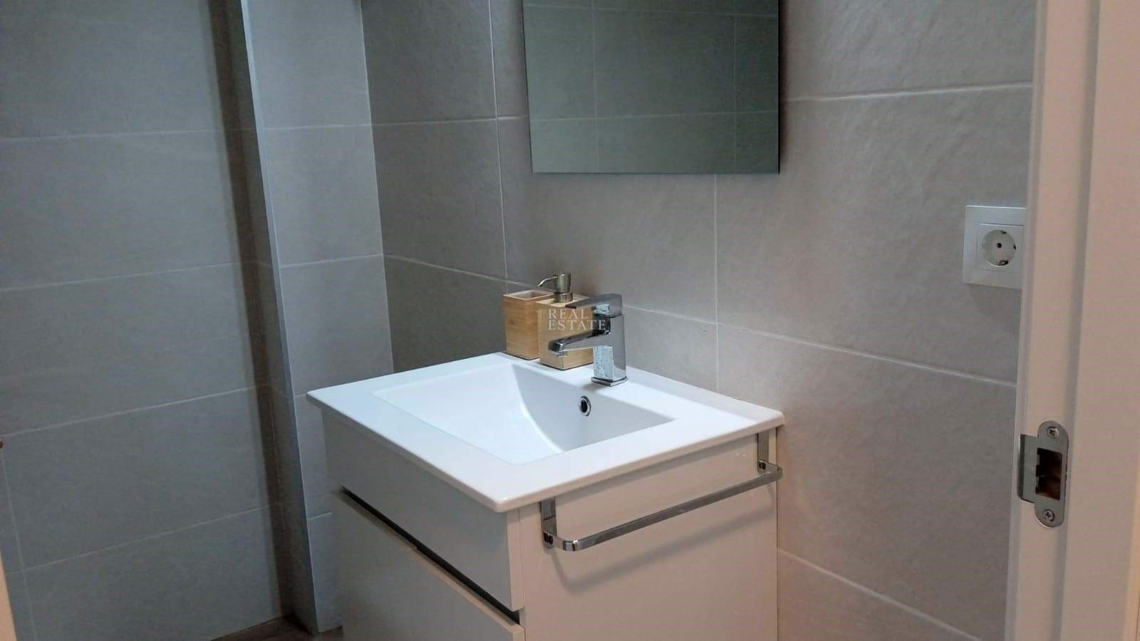 1 bedroom Apartment for sale in Santa Pola - € 165,000 (Ref: 9460762)