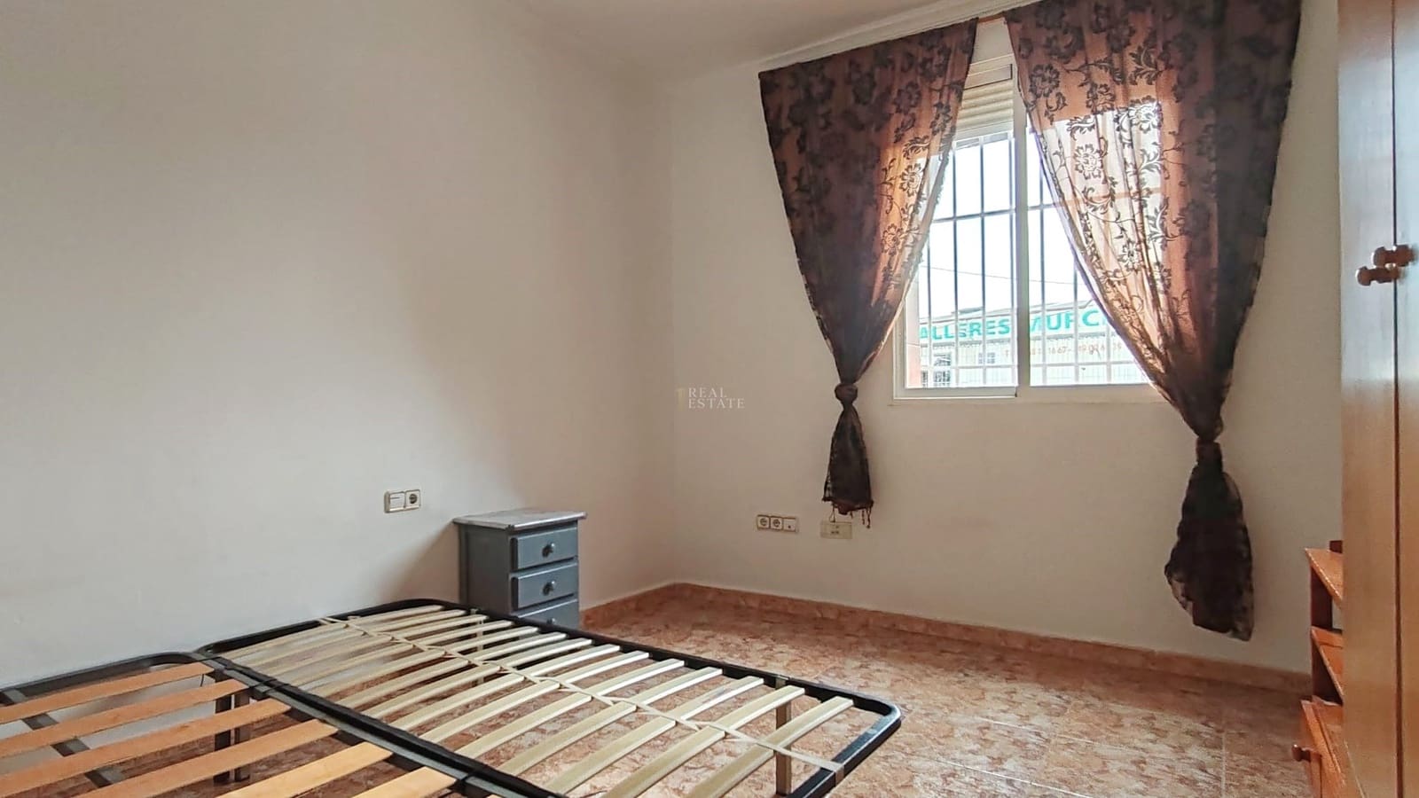 Casa de 3 habitaciones en Los Nietos en venta - 130.000 € (Ref: 9470537)