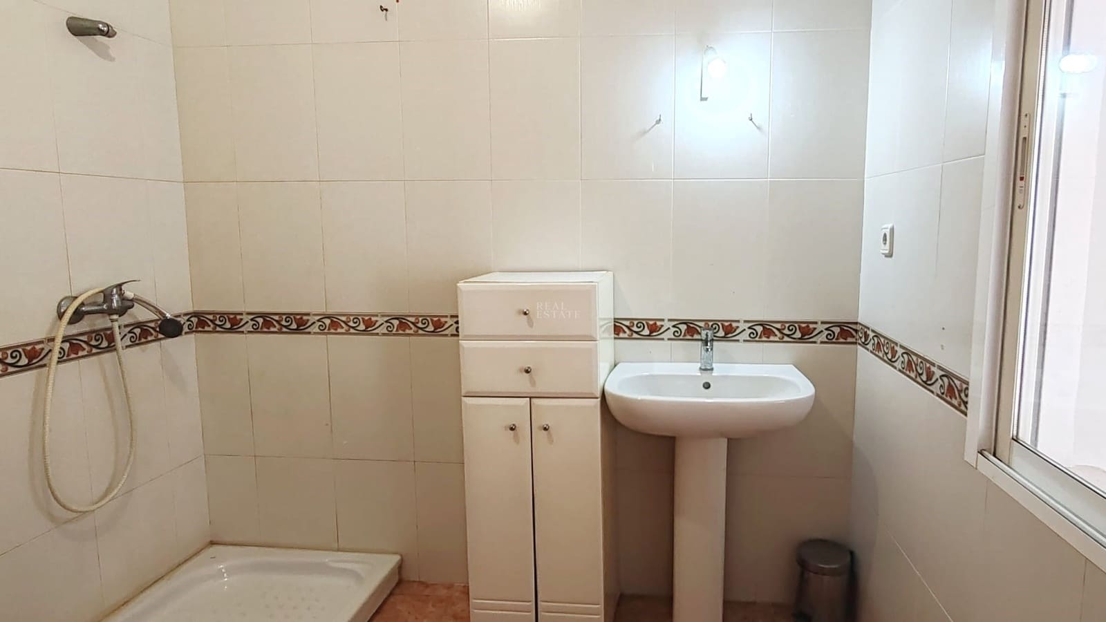 Casa de 3 habitaciones en Los Nietos en venta - 130.000 € (Ref: 9470537)