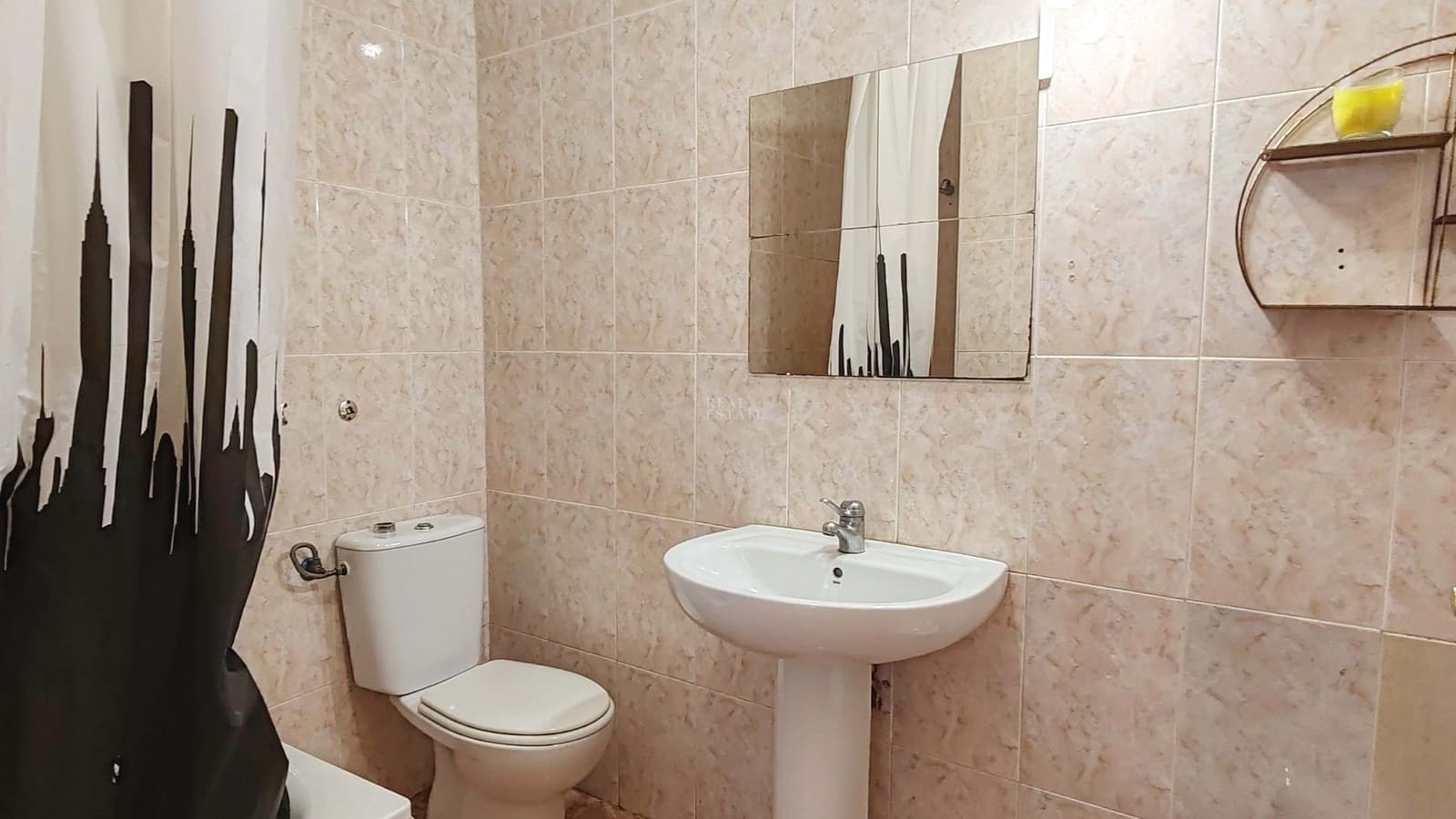 Casa de 3 habitaciones en Los Nietos en venta - 130.000 € (Ref: 9470537)