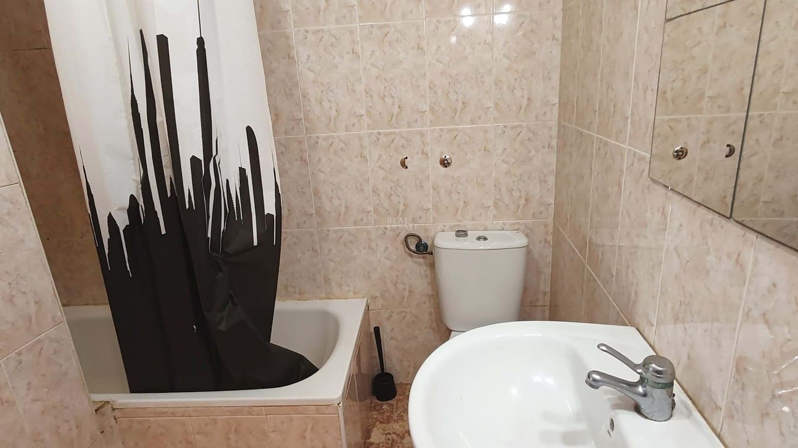 Casa de 3 habitaciones en Los Nietos en venta - 130.000 € (Ref: 9470537)