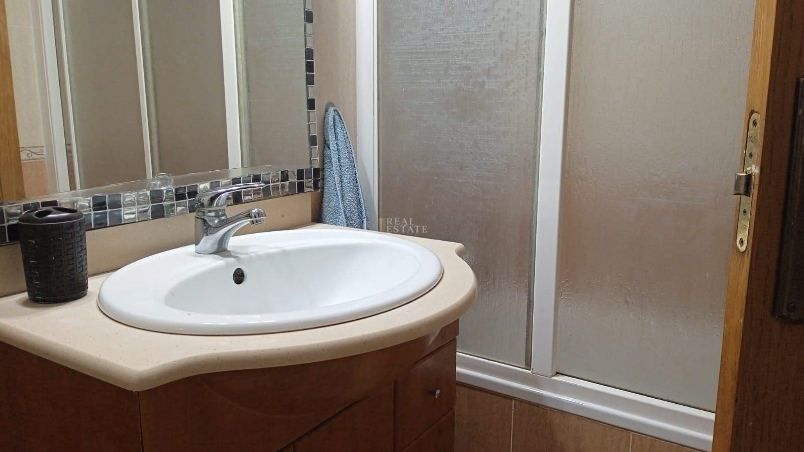 Apartamento de 2 habitaciones en Santa Pola en venta con garaje - 180.000 € (Ref: 9470706)