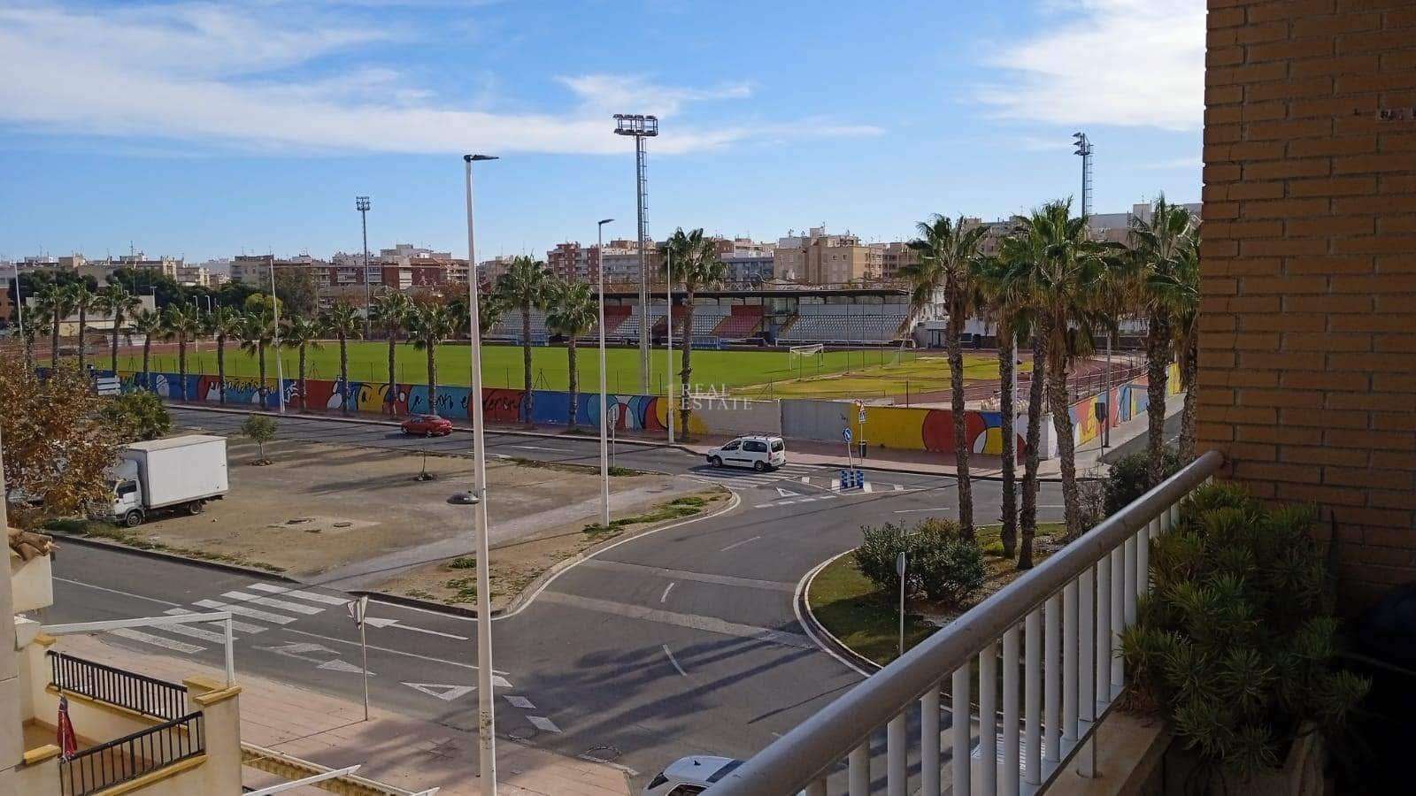 Apartamento de 2 habitaciones en Santa Pola en venta con garaje - 180.000 € (Ref: 9470706)