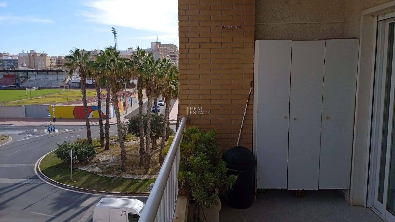Apartamento de 2 habitaciones en Santa Pola en venta con garaje - 180.000 € (Ref: 9470706)