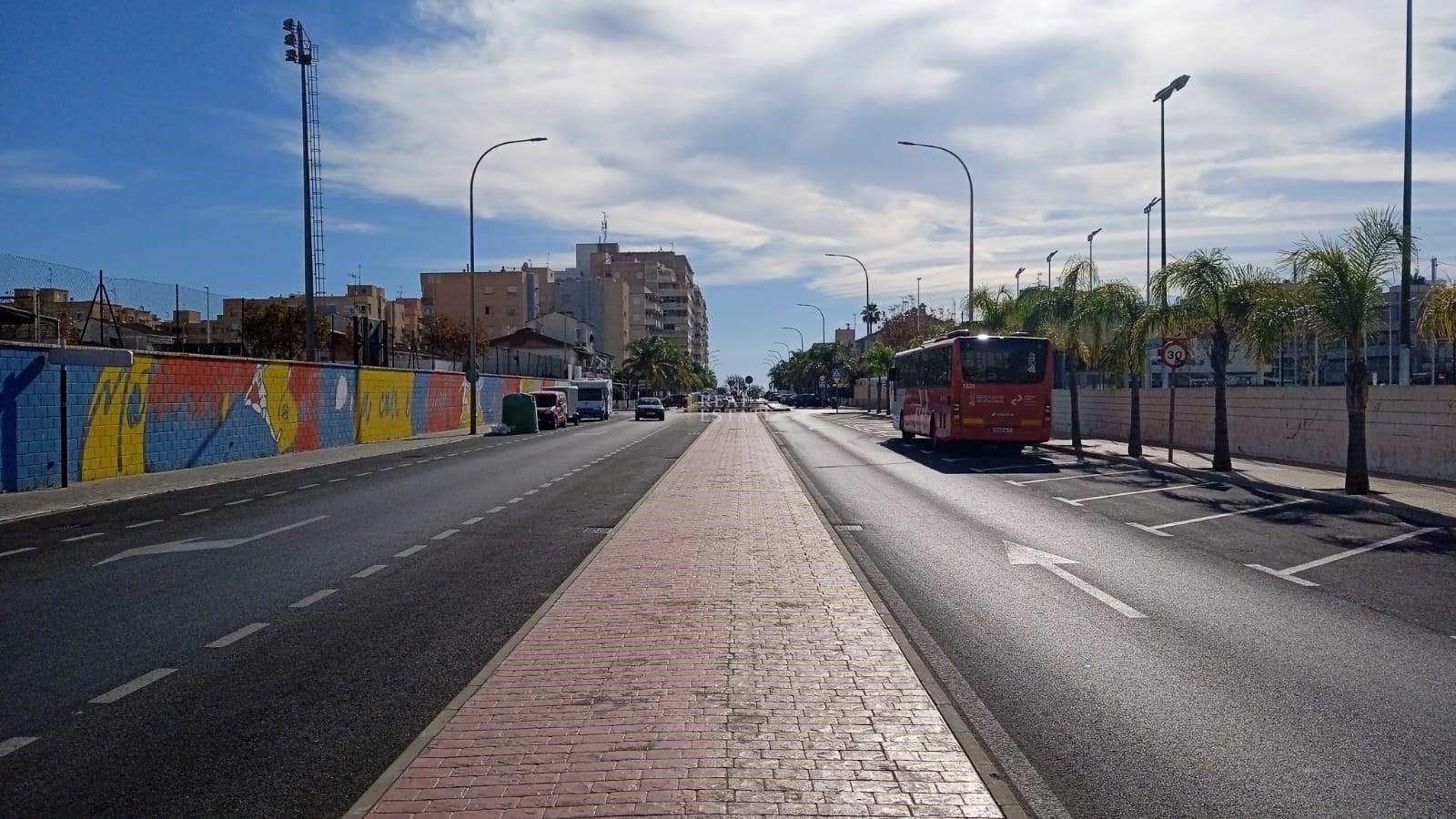 Apartamento de 2 habitaciones en Santa Pola en venta con garaje - 180.000 € (Ref: 9470706)