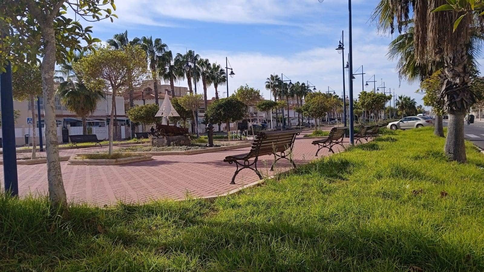 Apartamento de 2 habitaciones en Santa Pola en venta con garaje - 180.000 € (Ref: 9470706)