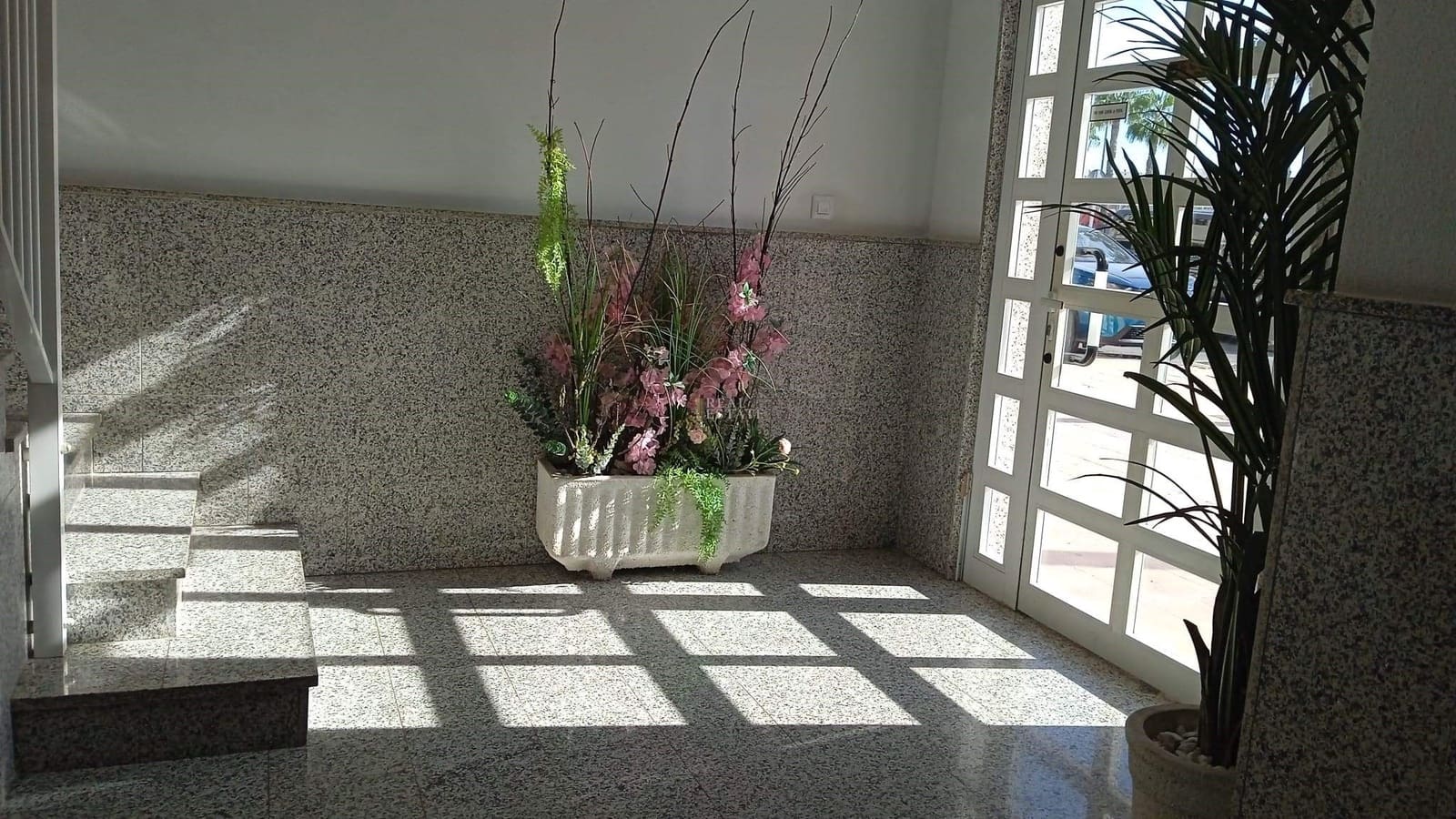 Apartamento de 2 habitaciones en Santa Pola en venta con garaje - 180.000 € (Ref: 9470706)