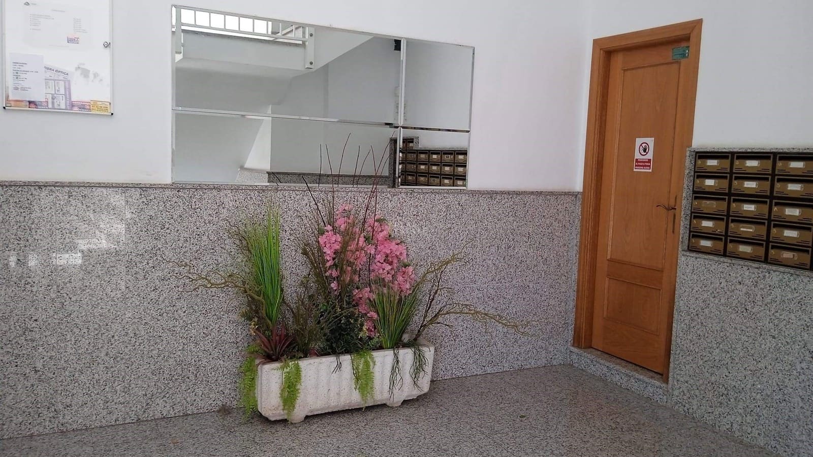 Apartamento de 2 habitaciones en Santa Pola en venta con garaje - 180.000 € (Ref: 9470706)