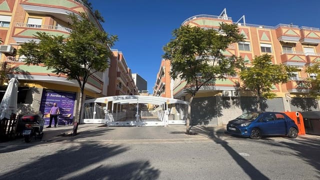 2 bedroom Apartment for sale in San Vicente / Sant Vicent del Raspeig with garage - € 280,000 (Ref: 9473229)