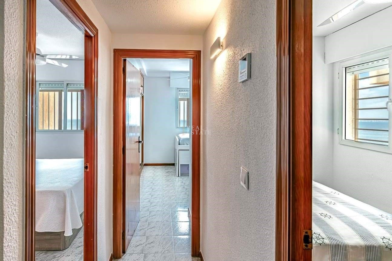 3 slaapkamer Appartement te koop in La Manga del Mar Menor met garage - € 199.000 (Ref: 9473433)